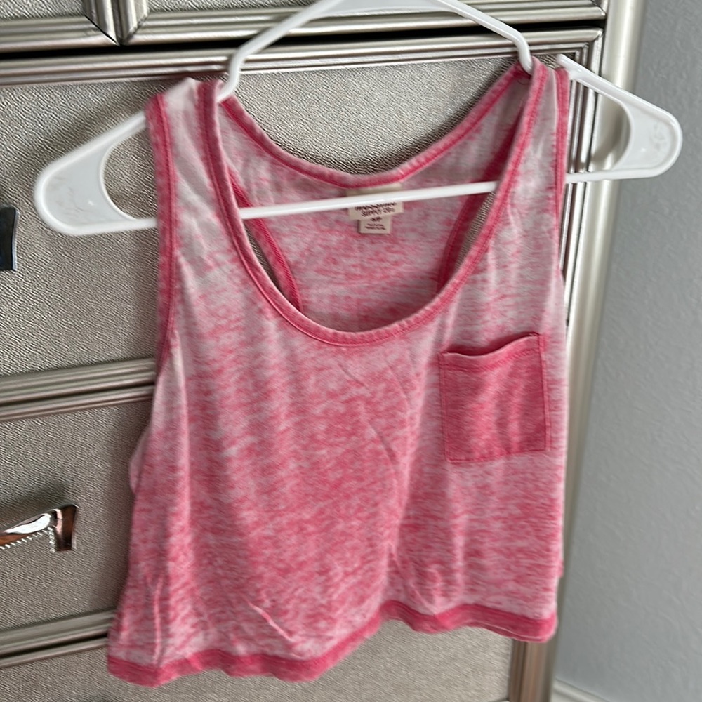 Size small faded pink red crop top with pocket